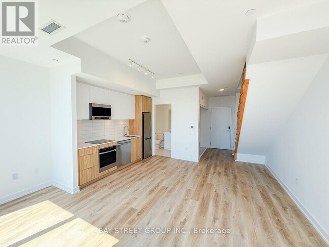 6 Chartwell Rd in Toronto, ON - Building Photo - Building Photo