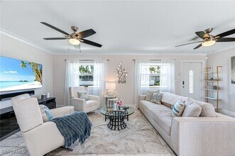 10690 8th St N in Naples, FL - Building Photo - Building Photo