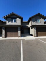 610 Mead Ave in Everson, WA - Building Photo