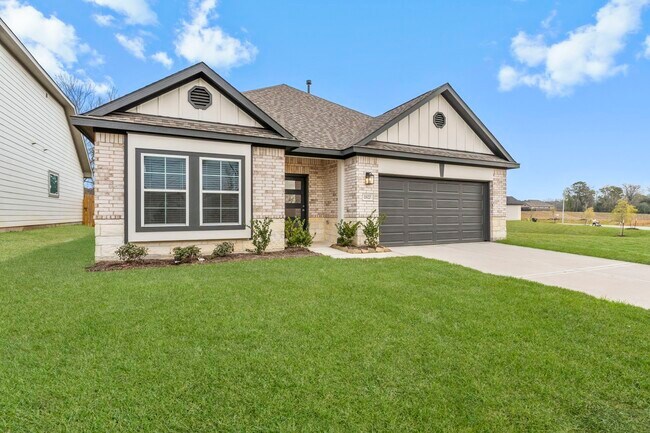 11820 Whirlaway Dr in Willis, TX - Building Photo - Building Photo