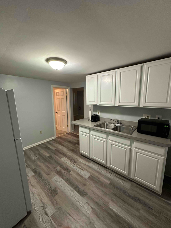 2340 Electric St in Wyandotte, MI - Building Photo - Building Photo