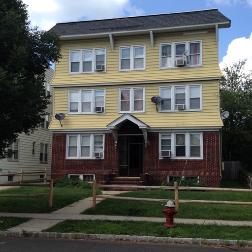 143-147 Fairview Ave in Somerville, NJ - Building Photo