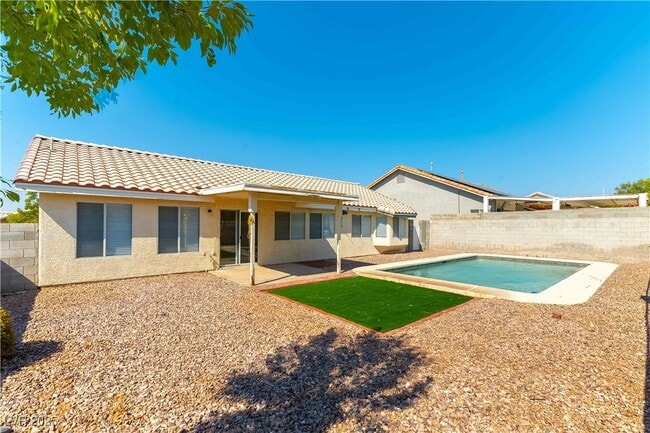 1153 Elam St in Henderson, NV - Building Photo - Building Photo