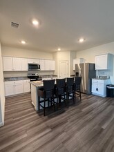 107 Waterbuck Lp in Hutto, TX - Building Photo - Building Photo