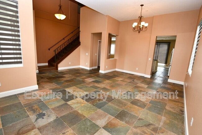 621 Riviera Ct in Oxnard, CA - Building Photo - Building Photo