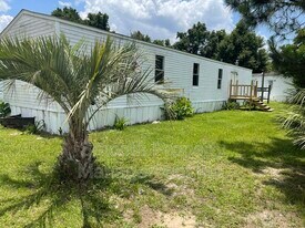 7809 Marlette Dr in Milton, FL - Building Photo