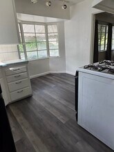 545 W Hedges Ave, Unit 545 in Fresno, CA - Foto de edificio - Building Photo