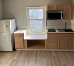 10841 Washington Ave in Lynwood, CA - Building Photo - Building Photo