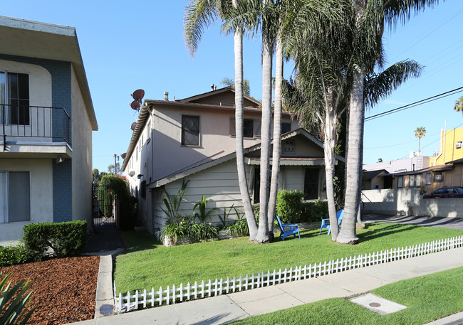 4321 Berryman Ave in Los Angeles, CA - Foto de edificio - Building Photo