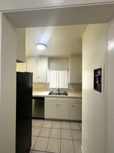 138 S Bryn Mawr St in Ventura, CA - Building Photo - Building Photo