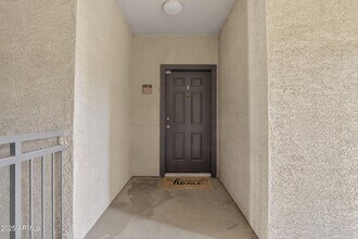 5401 E Van Buren St in Phoenix, AZ - Building Photo - Building Photo