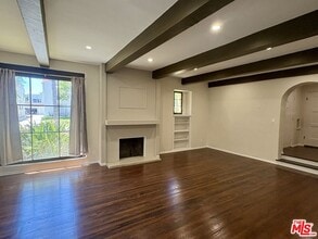 170 N Orange Dr in Los Angeles, CA - Foto de edificio - Building Photo