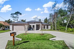 11 Ethan Allen Dr in Palm Coast, FL - Building Photo