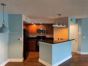 12760 Vista Isles Dr, Unit 711 in Sunrise, FL - Building Photo - Building Photo