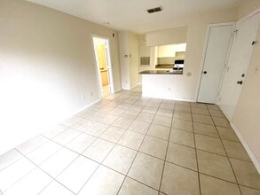 2550 N Alafaya Trail in Orlando, FL - Building Photo - Building Photo