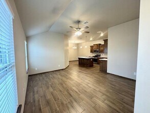 9585 SW 25th St in Oklahoma City, OK - Foto de edificio - Building Photo