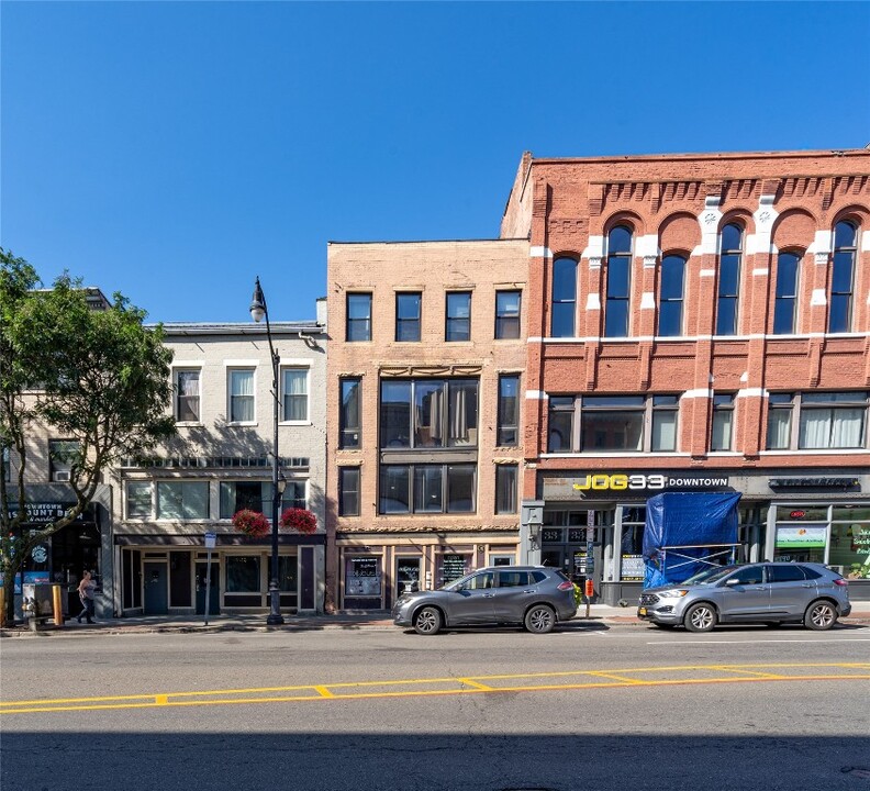 31 Court St in Binghamton, NY - Building Photo