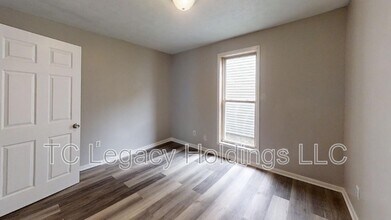 102 Denham St in Clarksburg, WV - Building Photo - Building Photo