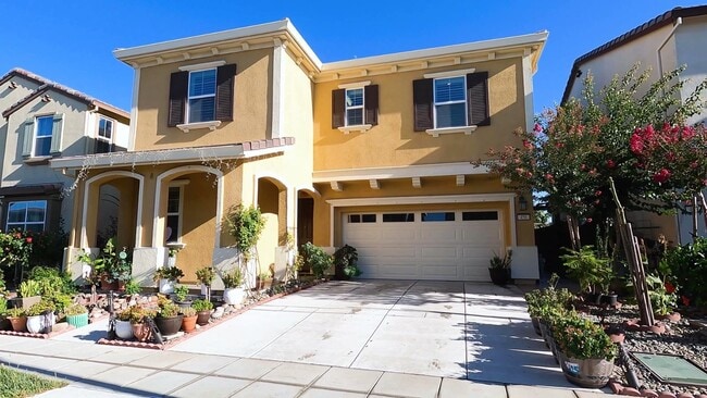 property at 456 St Jorge Ave