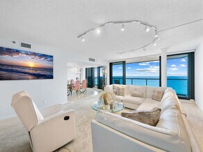 2727 S Ocean Blvd in Highland Beach, FL - Building Photo - Building Photo