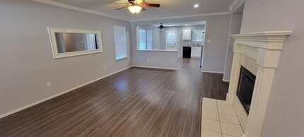 706 International Dr in Euless, TX - Building Photo - Building Photo