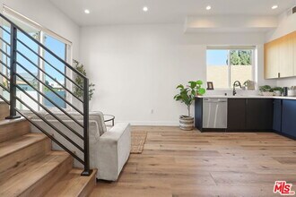 1520 Magnolia Ave in Los Angeles, CA - Building Photo - Building Photo