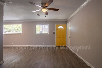 2719 Gunsmoke Dr in San Antonio, TX - Building Photo - Building Photo