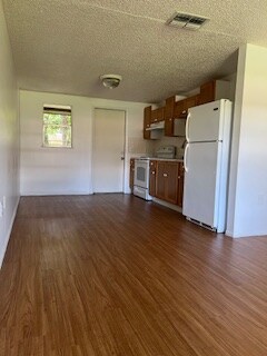 4838 5th St in Zephyrhills, FL - Building Photo