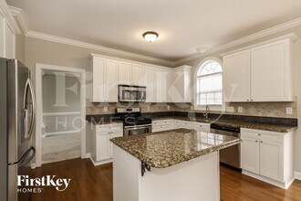 152 Longboat Rd in Mooresville, NC - Foto de edificio - Building Photo