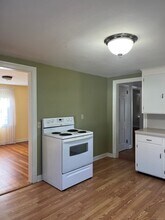 383 Wells Rd in Wethersfield, CT - Building Photo - Building Photo