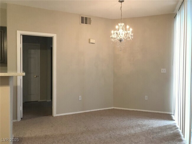 7151 S Durango Dr in Las Vegas, NV - Building Photo - Building Photo