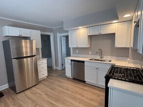 402 E Elm St in Urbana, IL - Building Photo - Building Photo