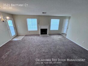 3521 Brittany Ct in Moore, OK - Building Photo - Building Photo