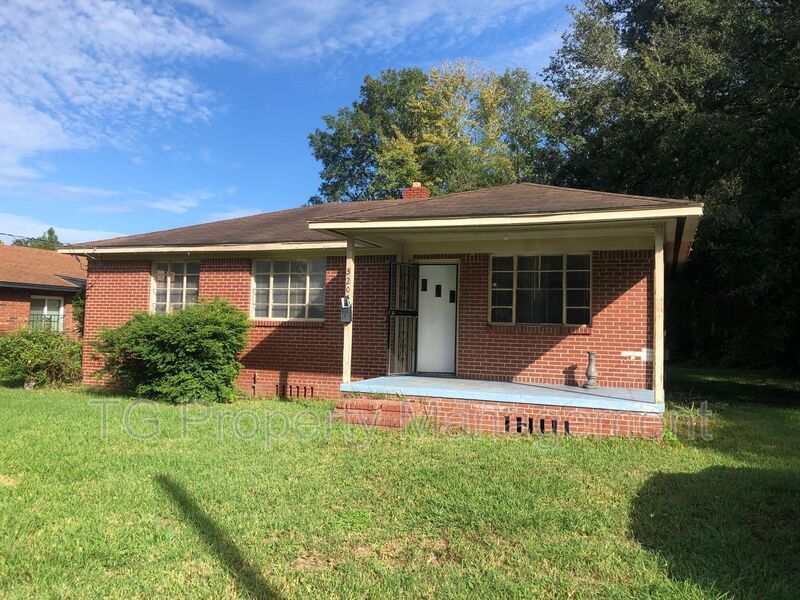 5205 Hollycrest Dr in Jacksonville, FL - Building Photo