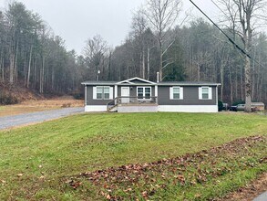 141 Spivey Mountain Rd in Erwin, TN - Building Photo - Building Photo