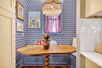 214 W Gwinnett St in Savannah, GA - Building Photo - Building Photo