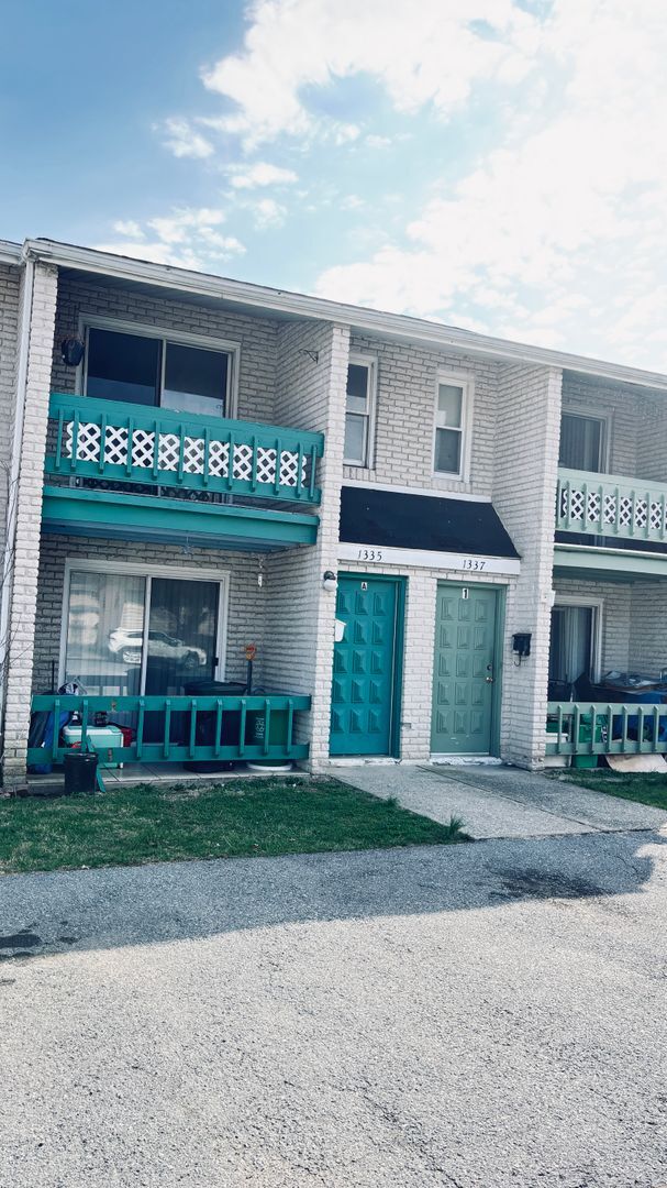 1335 S Howard St