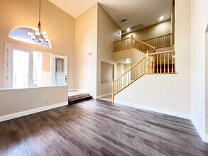 625 Jade Cliffs Ln in Las Vegas, NV - Building Photo - Building Photo