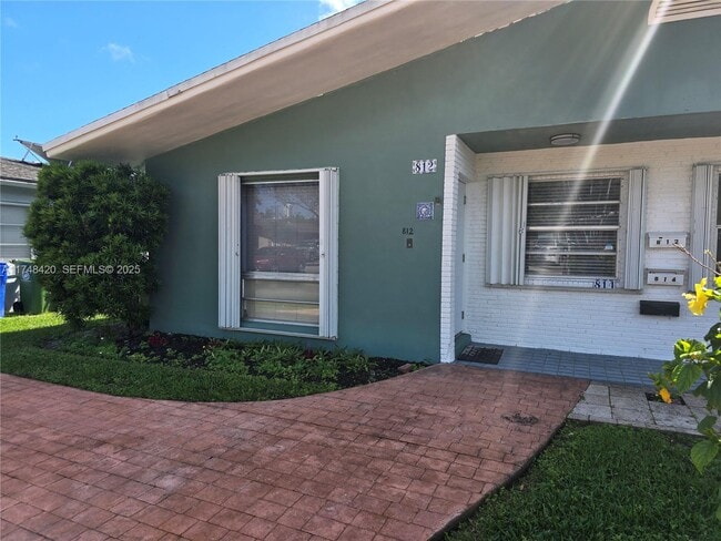 812 SW 13th St in Fort Lauderdale, FL - Building Photo - Building Photo