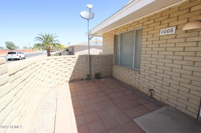 1006 N Pueblo Dr in Casa Grande, AZ - Building Photo - Building Photo