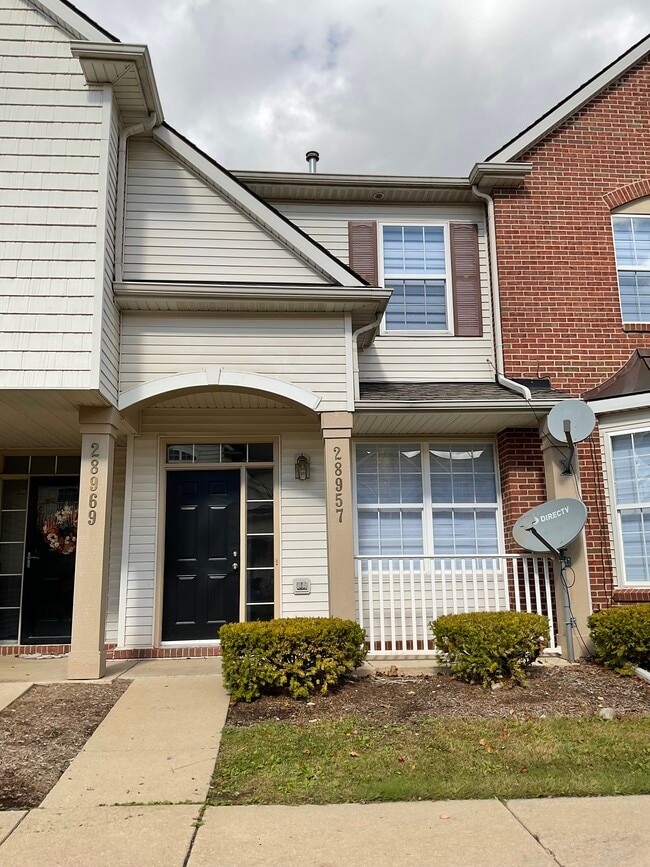 property at 28957 Cullen Dr
