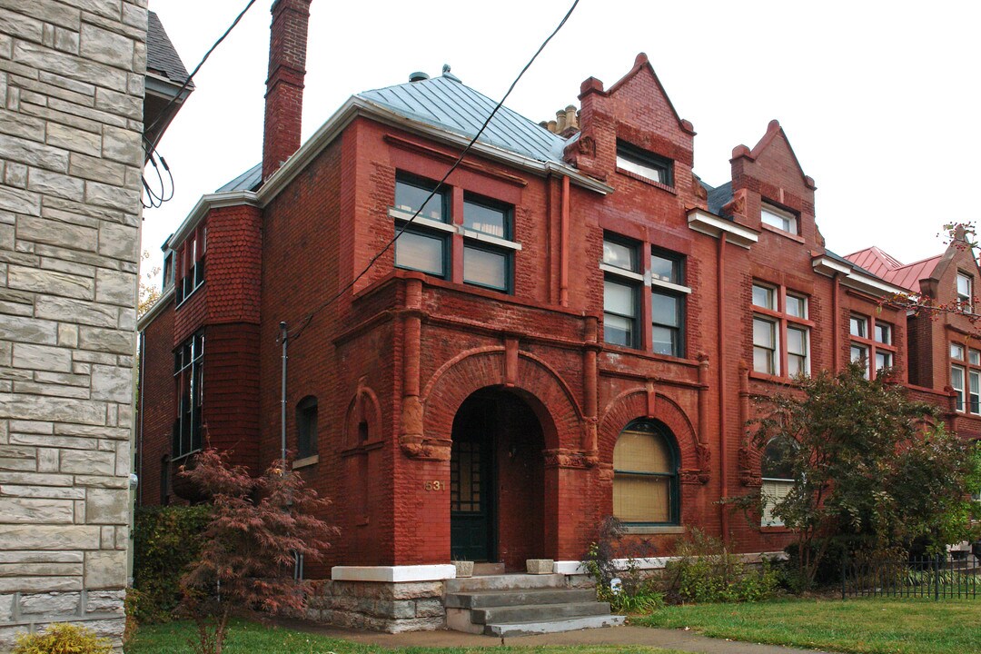 531 W St Catherine St in Louisville, KY - Foto de edificio