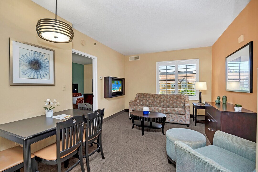 7601 Canada Ave in Orlando, FL - Building Photo