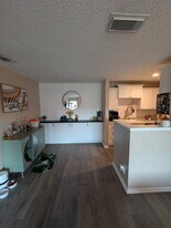 10200 Belle Rive Blvd, Unit 72 in Jacksonville, FL - Building Photo