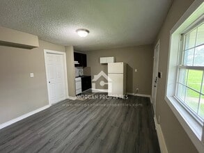 2320 State St, Unit 3 in New Castle, IN - Building Photo - Building Photo