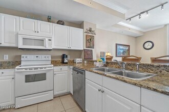 16819 Front Beach Rd in Panama City Beach, FL - Building Photo - Building Photo