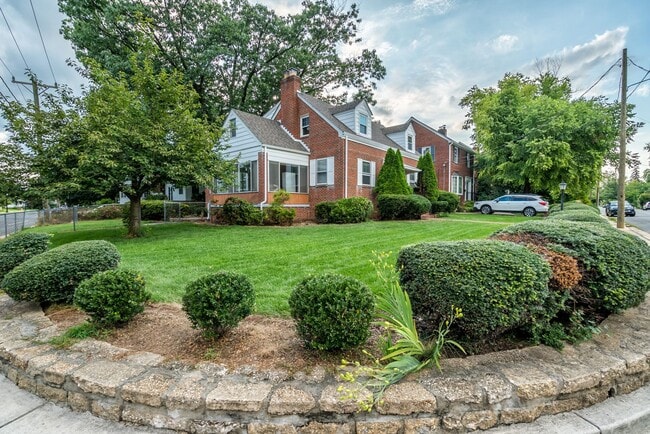 2300 N Buchanan St in Arlington, VA - Building Photo - Building Photo