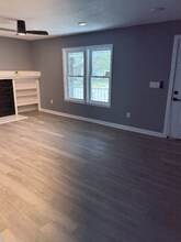 800 S Huttig Ave in Independence, MO - Building Photo - Building Photo