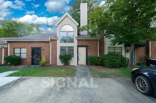 property at 1223 Magnolia Pl