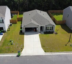 4003 Calabash Ct in New Bern, NC - Foto de edificio - Building Photo